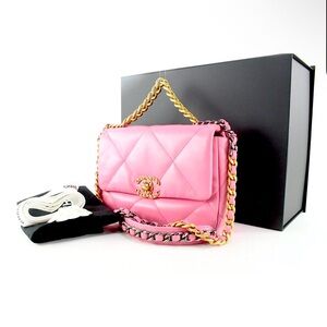 💖Bubblegum Pink Chanel💖